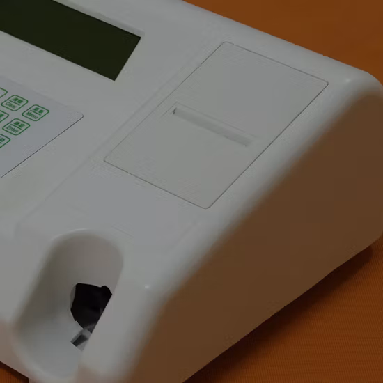 Biobase LCD-Display Urinanalysator Ua-200 120 Tests/Stunde Tierarzt-Urinanalysator auf Lager